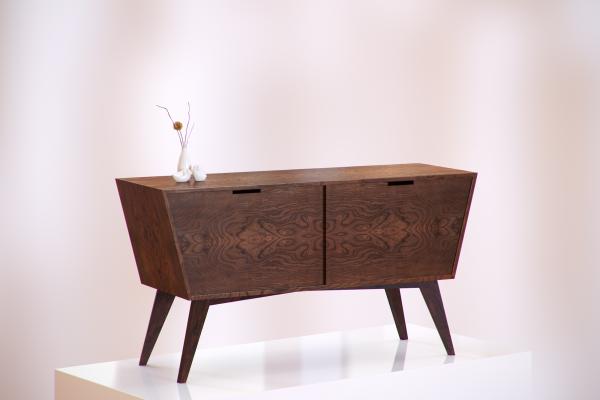 Modern wooden chest of drawers